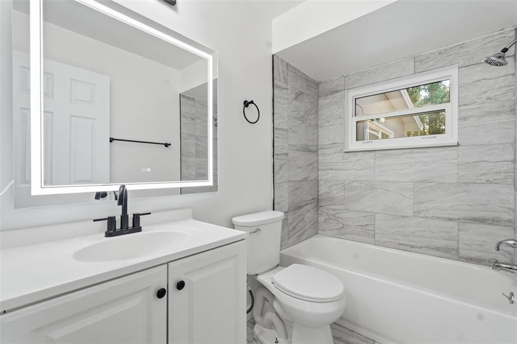 Active With Contract: $249,900 (3 beds, 2 baths, 1500 Square Feet)