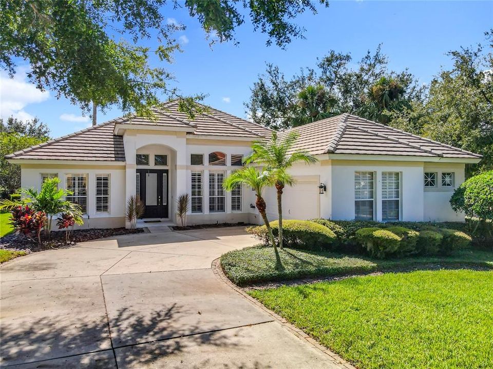 Под контрактом: $725,000 (3 спален, 3 ванн, 2308 Квадратных фут)