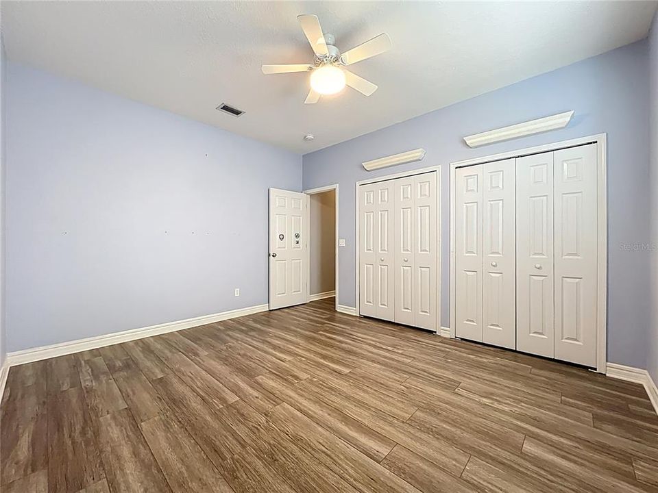 Под контрактом: $725,000 (3 спален, 3 ванн, 2308 Квадратных фут)