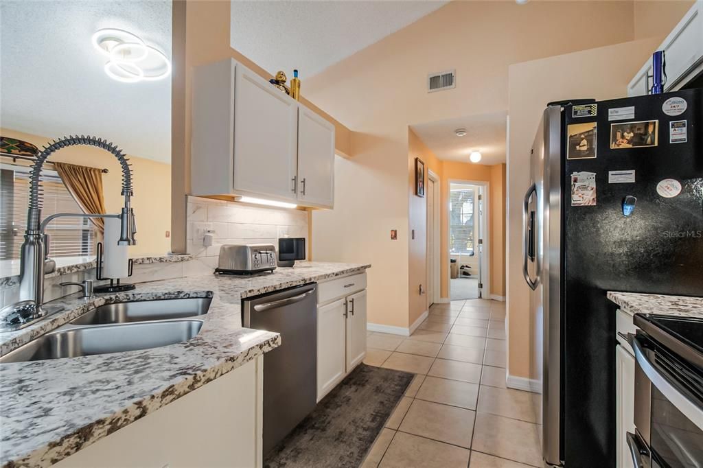 For Sale: $385,000 (4 beds, 2 baths, 1562 Square Feet)