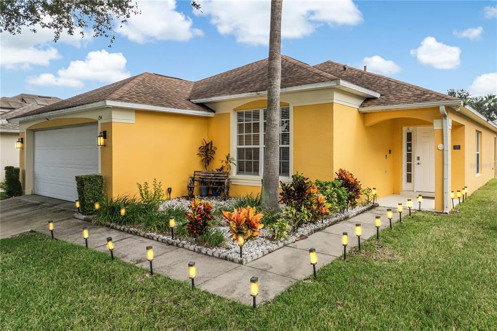 For Sale: $385,000 (4 beds, 2 baths, 1562 Square Feet)