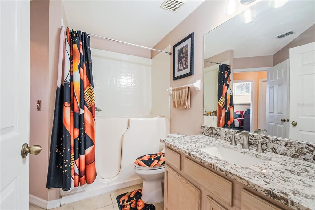 For Sale: $385,000 (4 beds, 2 baths, 1562 Square Feet)