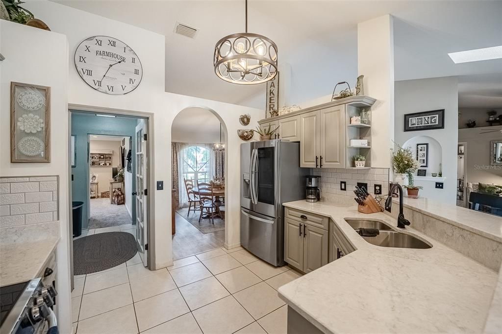 На продажу: $515,000 (3 спален, 2 ванн, 2543 Квадратных фут)