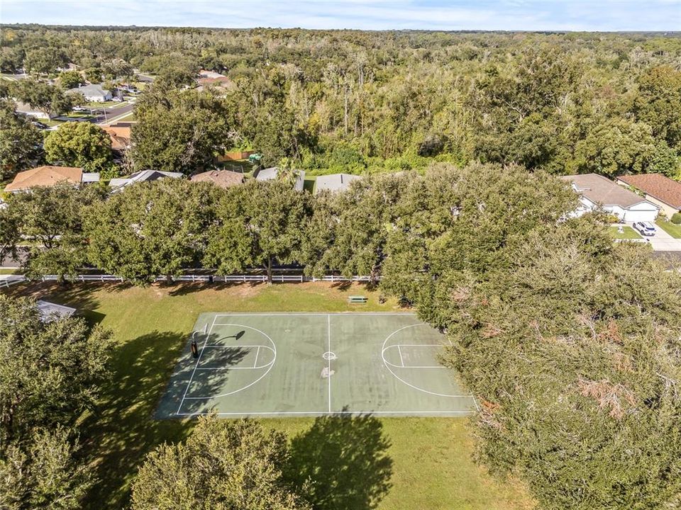 На продажу: $299,990 (3 спален, 2 ванн, 1293 Квадратных фут)