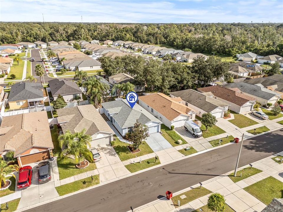 На продажу: $299,990 (3 спален, 2 ванн, 1293 Квадратных фут)