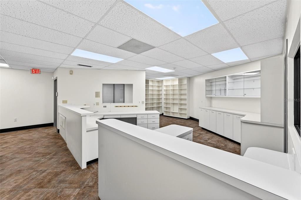 待售: $66,000 (0 贝兹, 0 浴室, 4065 平方英尺)