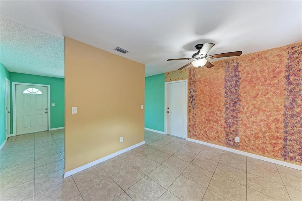 En Venta: $300,000 (3 camas, 1 baños, 1000 Pies cuadrados)