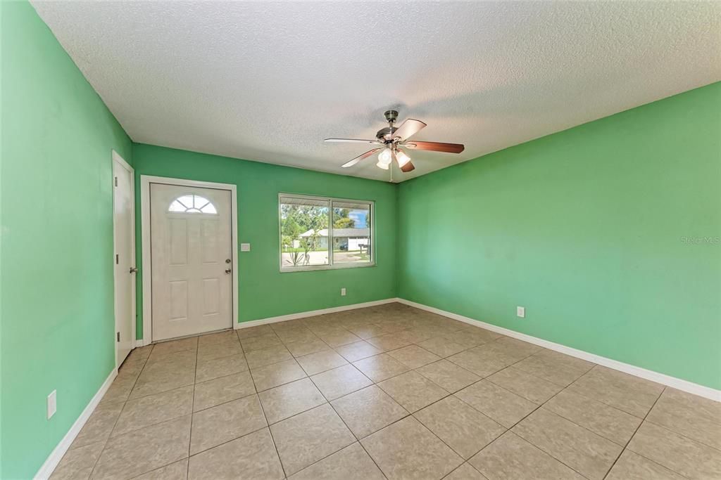 En Venta: $300,000 (3 camas, 1 baños, 1000 Pies cuadrados)