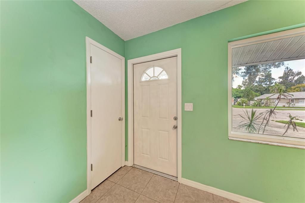 En Venta: $300,000 (3 camas, 1 baños, 1000 Pies cuadrados)