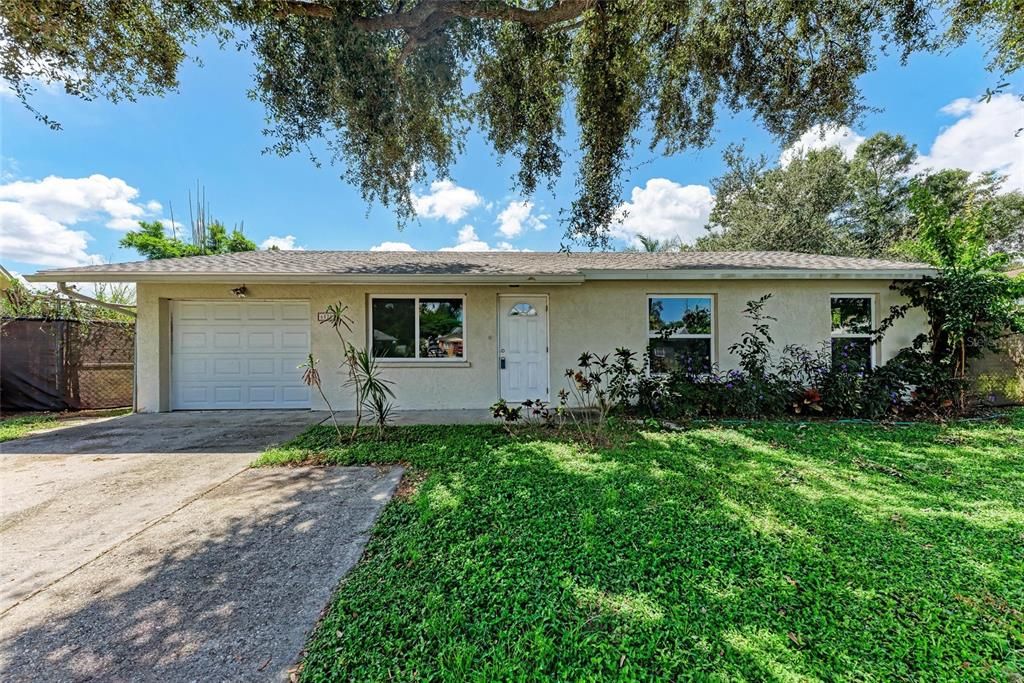 En Venta: $300,000 (3 camas, 1 baños, 1000 Pies cuadrados)