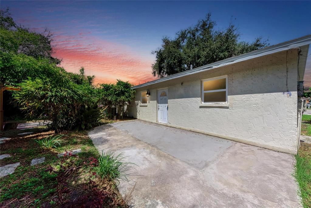 En Venta: $300,000 (3 camas, 1 baños, 1000 Pies cuadrados)