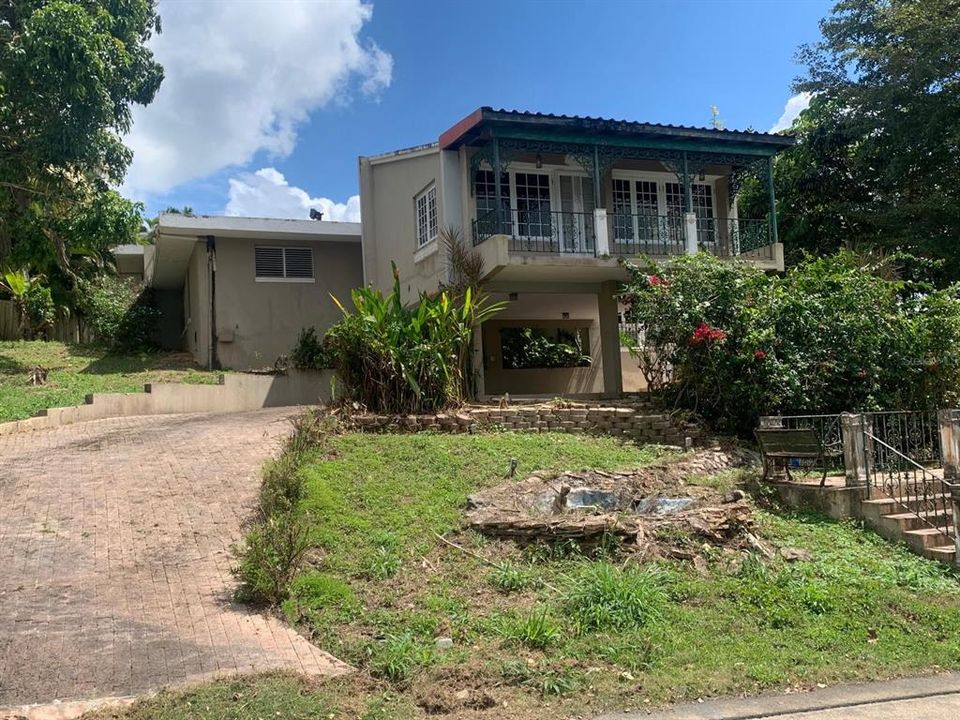 En Venta: $1,095,000 (3 camas, 3 baños, 3098 Pies cuadrados)