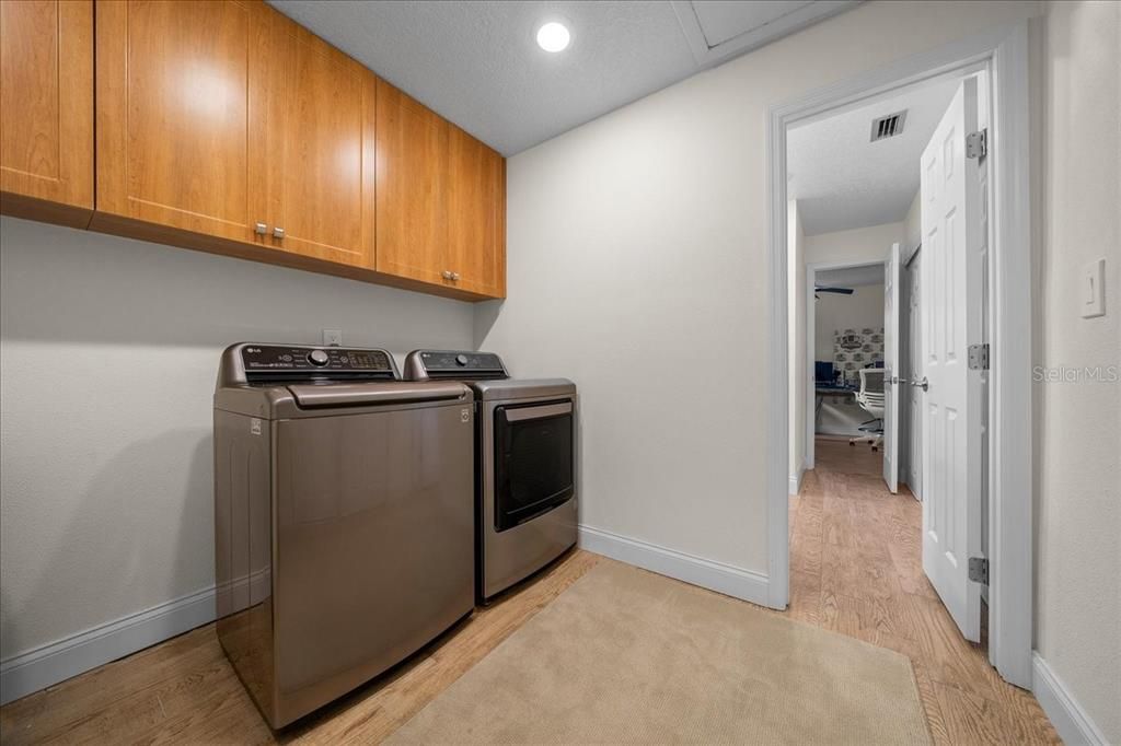 For Sale: $750,000 (3 beds, 2 baths, 1848 Square Feet)