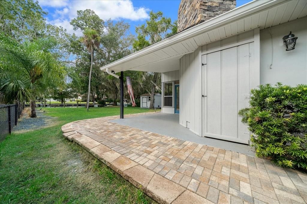 For Sale: $750,000 (3 beds, 2 baths, 1848 Square Feet)