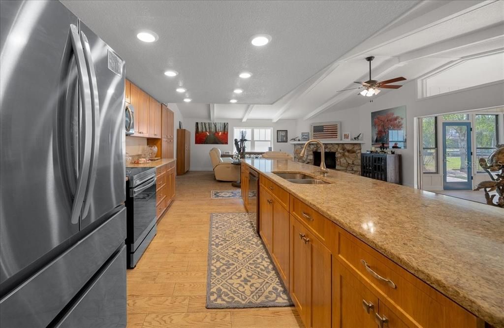 For Sale: $750,000 (3 beds, 2 baths, 1848 Square Feet)