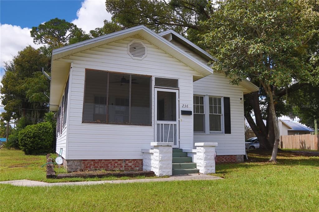 For Sale: $162,000 (2 beds, 1 baths, 1177 Square Feet)