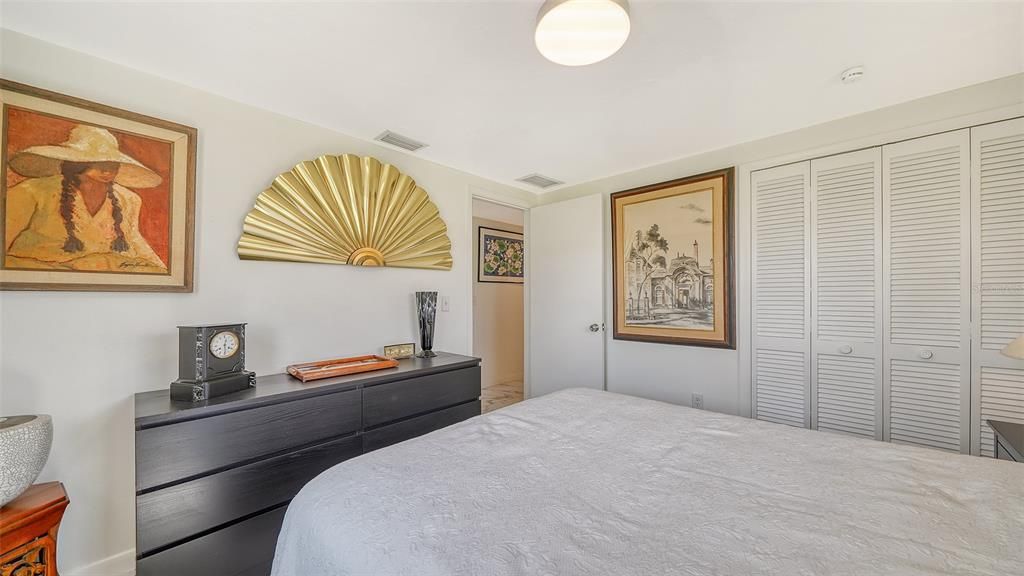 For Rent: $5,500 (2 beds, 2 baths, 1581 Square Feet)