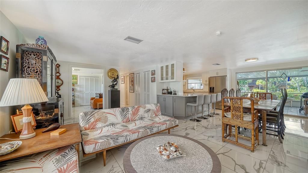 For Rent: $5,500 (2 beds, 2 baths, 1581 Square Feet)