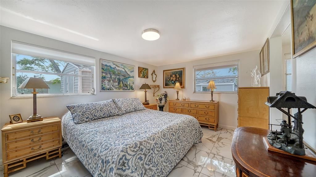 For Rent: $5,500 (2 beds, 2 baths, 1581 Square Feet)