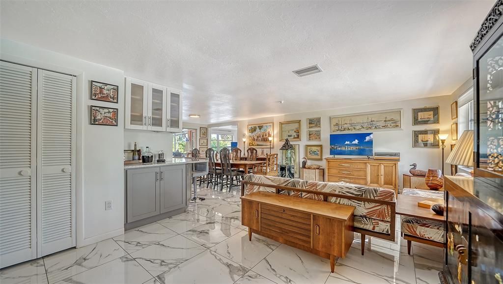 For Rent: $5,500 (2 beds, 2 baths, 1581 Square Feet)