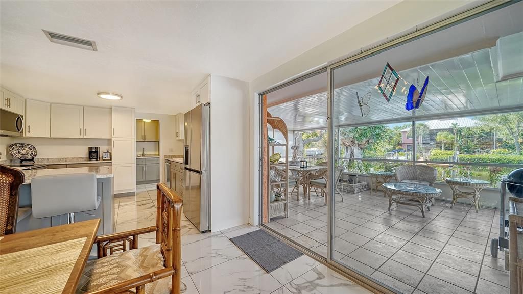 For Rent: $5,500 (2 beds, 2 baths, 1581 Square Feet)