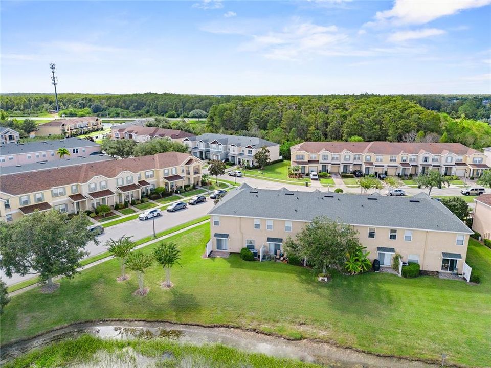 На продажу: $400,000 (5 спален, 2 ванн, 1730 Квадратных фут)