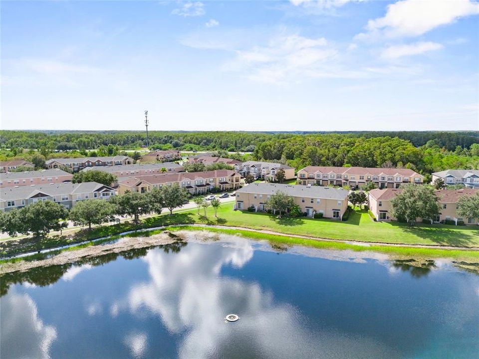 На продажу: $400,000 (5 спален, 2 ванн, 1730 Квадратных фут)