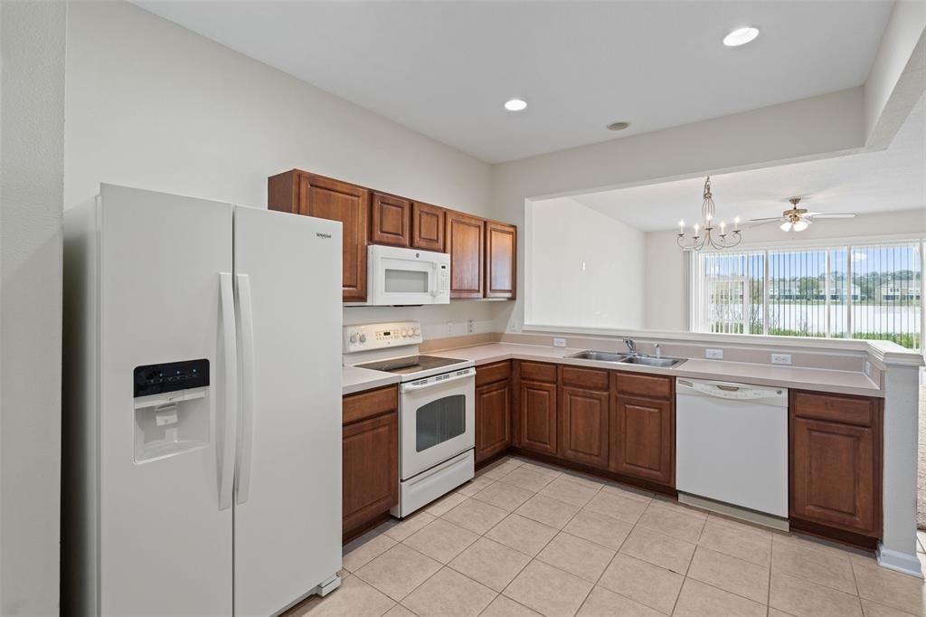 For Sale: $249,950 (3 beds, 2 baths, 1644 Square Feet)