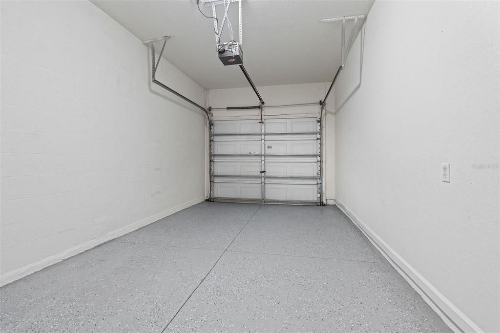 For Sale: $249,950 (3 beds, 2 baths, 1644 Square Feet)