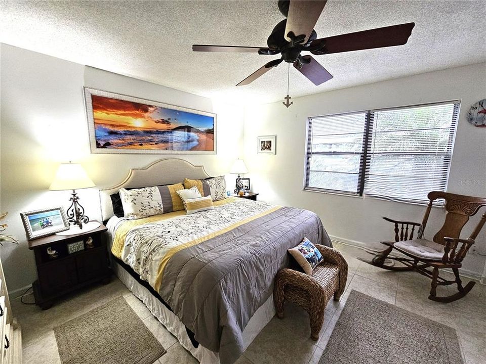 For Rent: $2,700 (1 beds, 1 baths, 780 Square Feet)