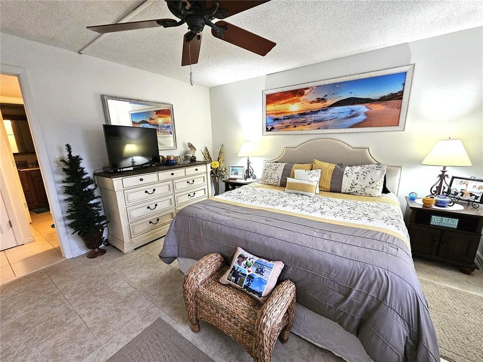 For Rent: $2,700 (1 beds, 1 baths, 780 Square Feet)