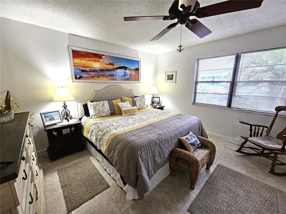 For Rent: $2,700 (1 beds, 1 baths, 780 Square Feet)