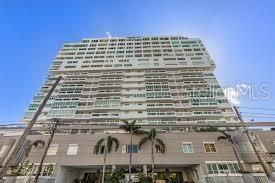 Vendido Recientemente: $785,000 (3 camas, 3 baños, 2264 Pies cuadrados)