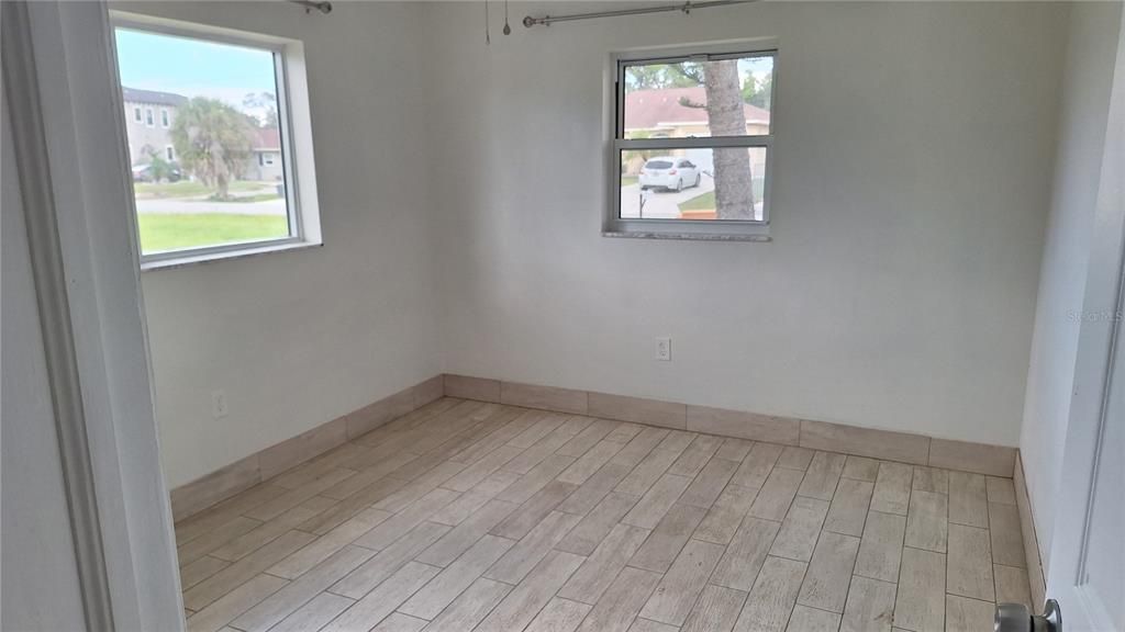 В аренду: $1,400 (2 спален, 1 ванн, 822 Квадратных фут)