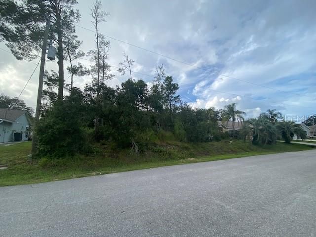 Active With Contract: $87,483 (0.23 acres)