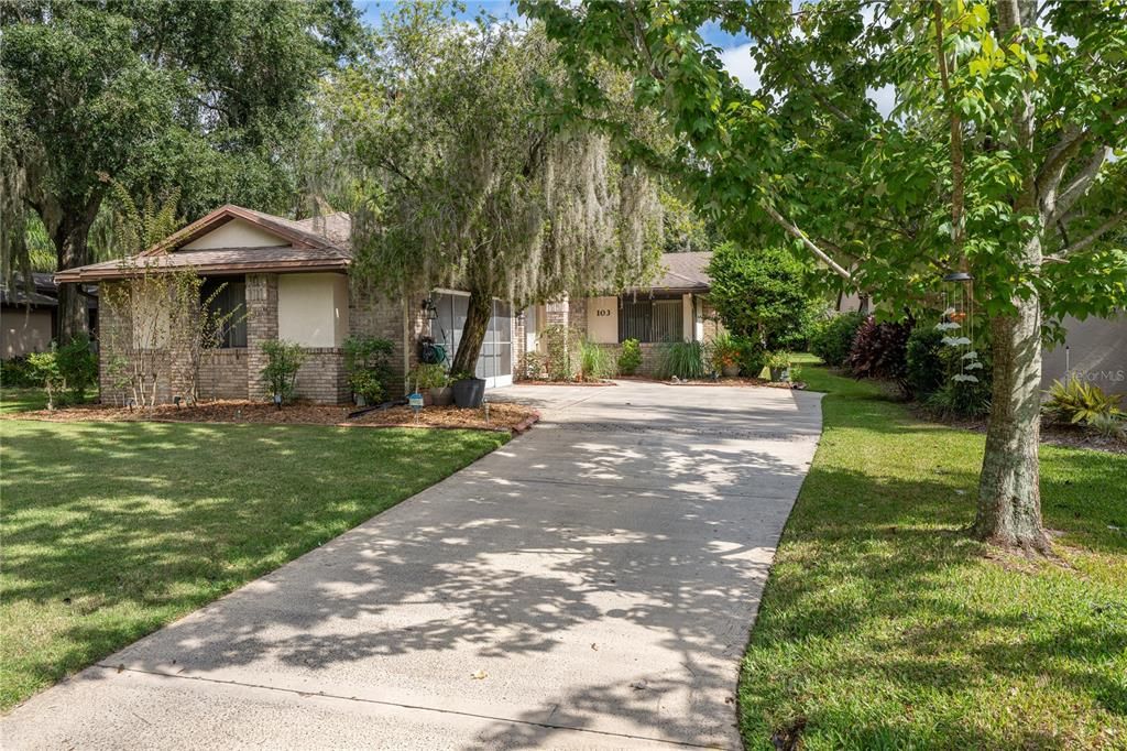 最近售出: $299,000 (2 贝兹, 2 浴室, 1469 平方英尺)