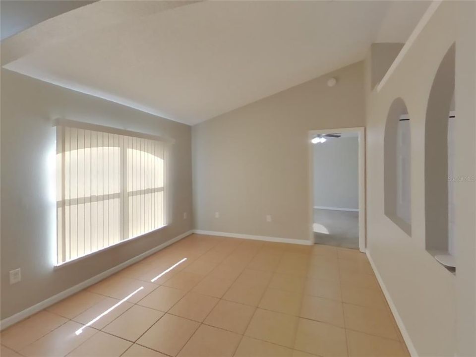 Active With Contract: $1,669 (3 beds, 2 baths, 1460 Square Feet)