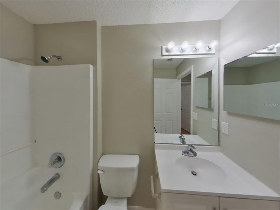 Active With Contract: $1,669 (3 beds, 2 baths, 1460 Square Feet)