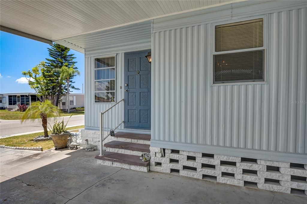 For Sale: $149,500 (2 beds, 2 baths, 1120 Square Feet)