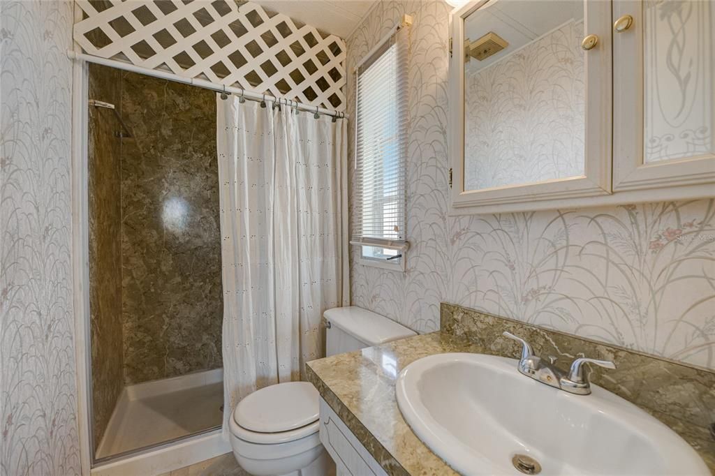 For Sale: $149,500 (2 beds, 2 baths, 1120 Square Feet)