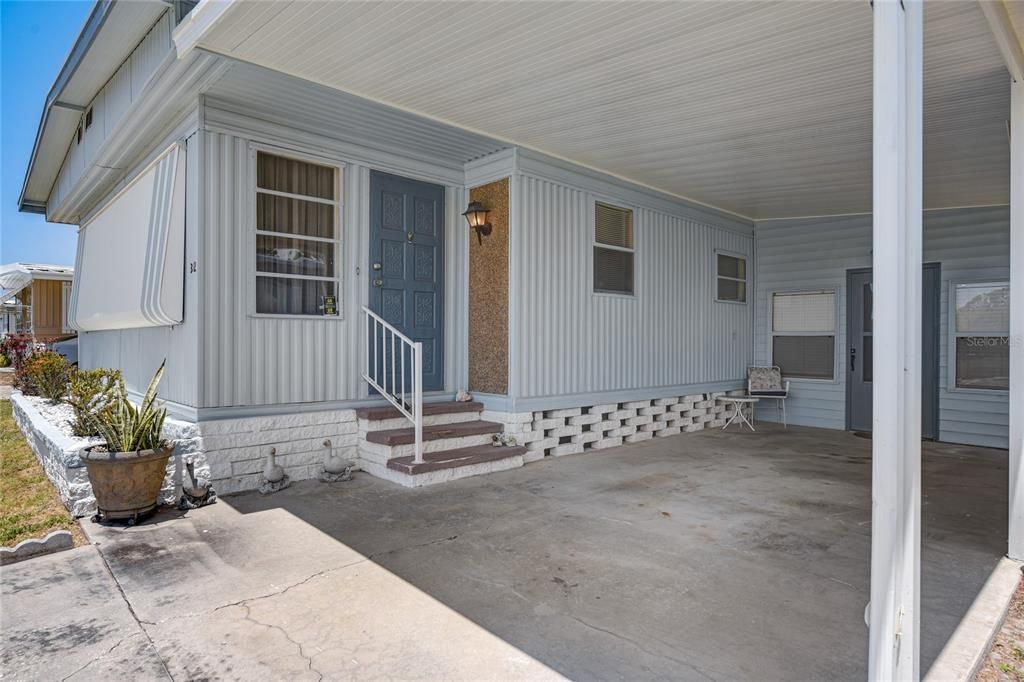 For Sale: $149,500 (2 beds, 2 baths, 1120 Square Feet)