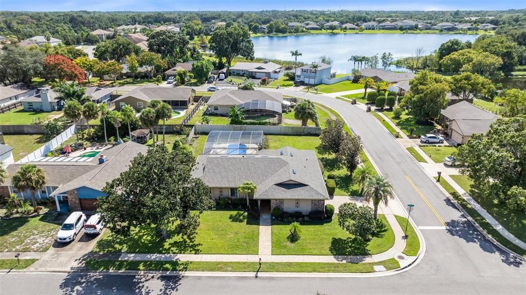 Activo con contrato: $479,900 (3 camas, 2 baños, 2031 Pies cuadrados)