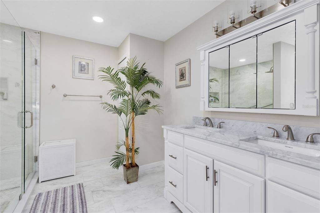 Activo con contrato: $479,900 (3 camas, 2 baños, 2031 Pies cuadrados)