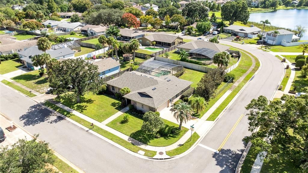 Activo con contrato: $479,900 (3 camas, 2 baños, 2031 Pies cuadrados)