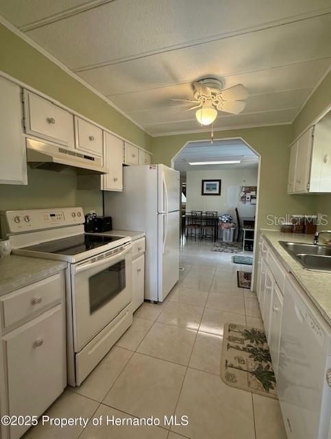 Под контрактом: $164,900 (2 спален, 2 ванн, 1152 Квадратных фут)