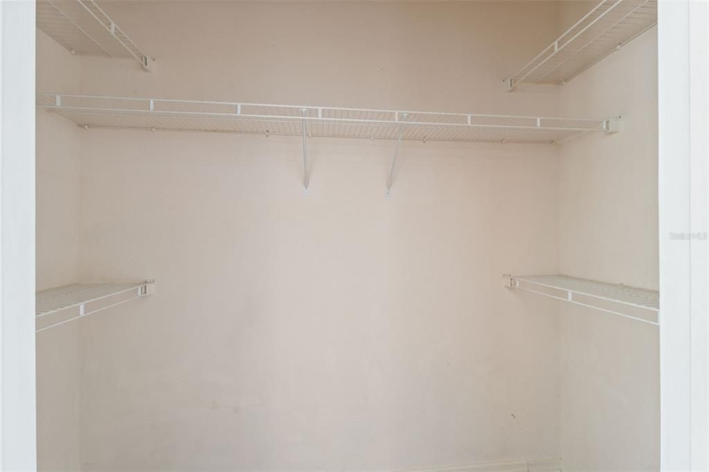 Под контрактом: $169,000 (1 спален, 1 ванн, 732 Квадратных фут)