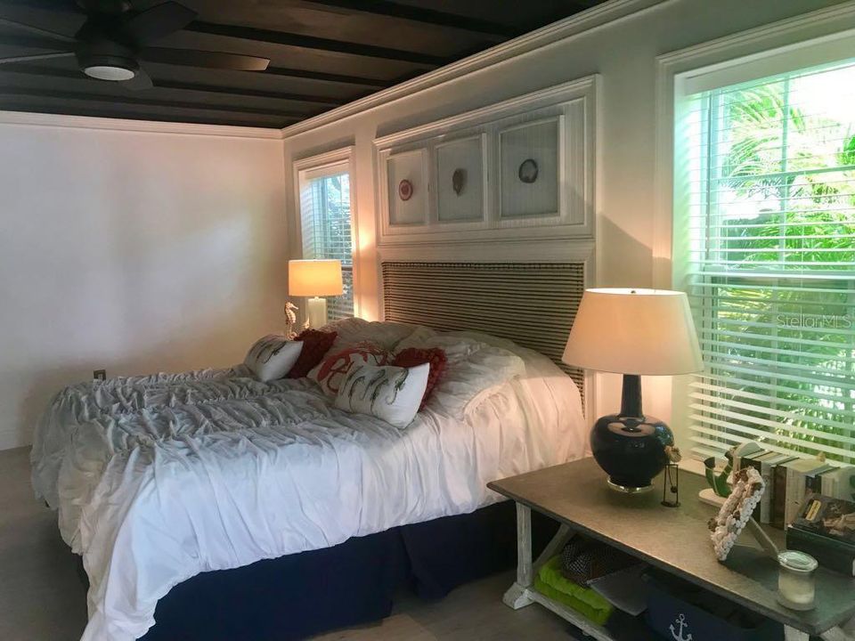 For Rent: $2,800 (3 beds, 2 baths, 1718 Square Feet)