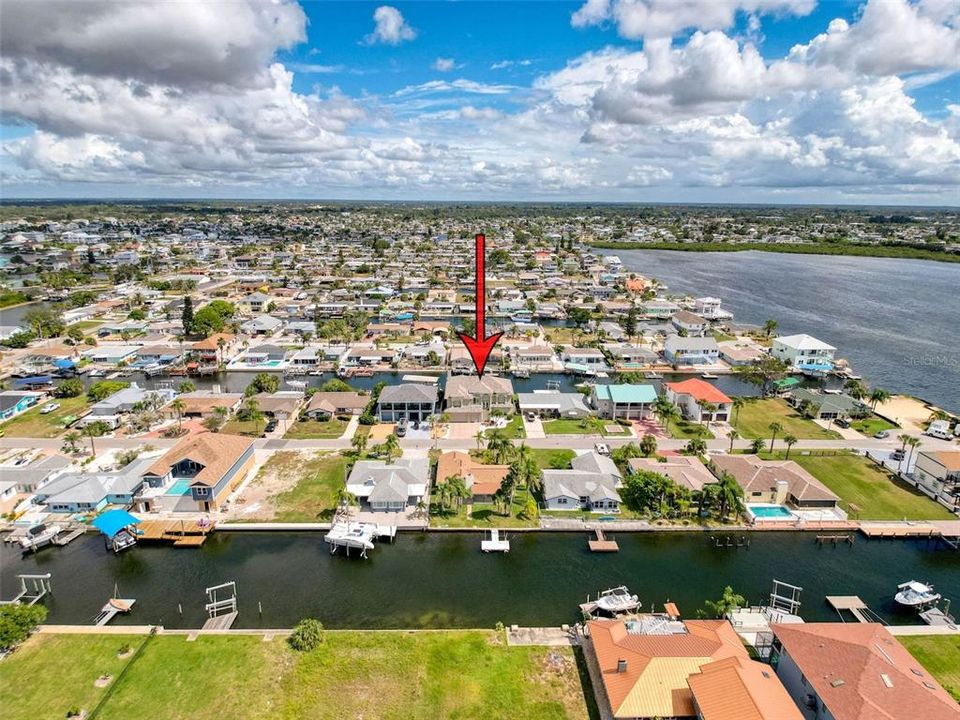 For Sale: $1,200,000 (3 beds, 3 baths, 2527 Square Feet)