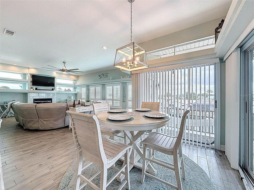 For Sale: $1,200,000 (3 beds, 3 baths, 2527 Square Feet)