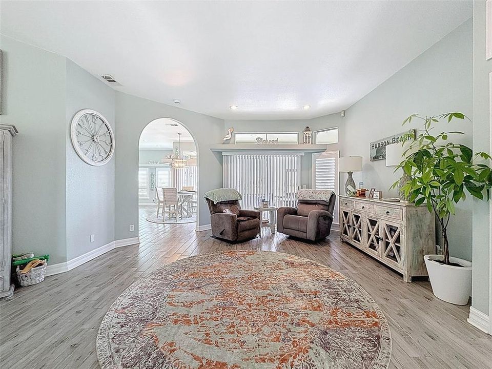 For Sale: $1,200,000 (3 beds, 3 baths, 2527 Square Feet)